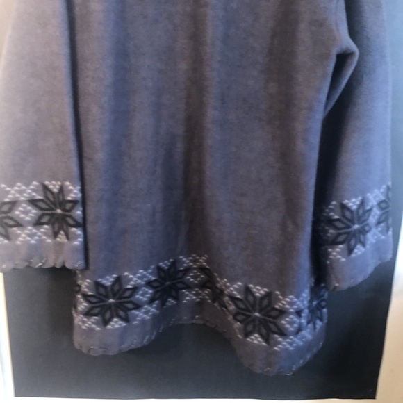 Home Sewn Beautiful Fleece Jacket! - Picture 3 of 4